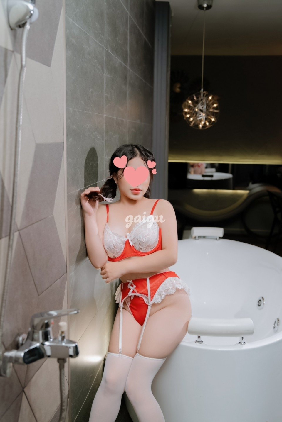 BÉ SAM – CỰC PHẨM XINH XẮN TRẮNG TRẺO NON TƠ